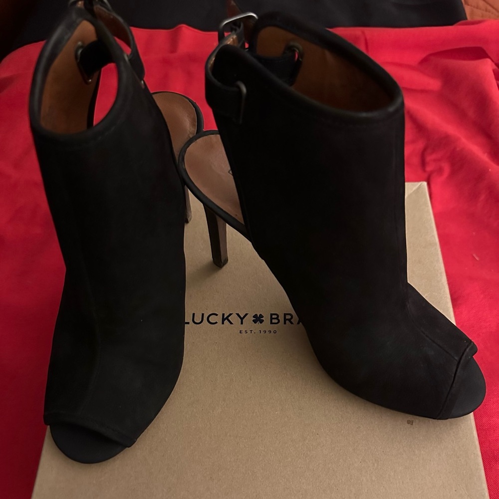 Lucky Brand Bill Suede Peep toe heel Great condition in box- Sezzah Size 7